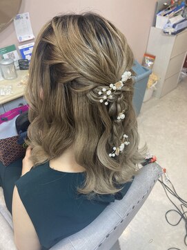 プーペ(pupe) ハーフアップ