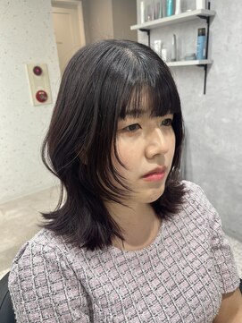 アデプト 北千住店(adept) 【adept北千住 エリ】イマドキミディアムレイヤー×ワインレッド