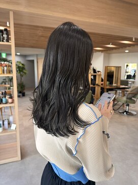 キキ(KIKI) ロンググレージュ