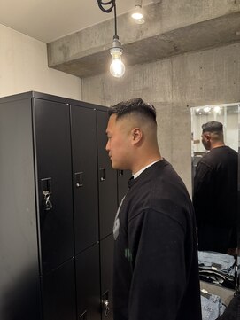 グッドプレイスアンドシング(Good Place&thing) フェザーアップスキンフェードスタイル