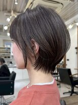 ハーツ(Heart's)&nbsp;白髪ぼかし脱白髪染め似合わせショートボブ40代50代60代