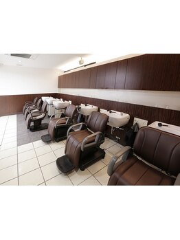 ≪癒し体験をあなたに…≫極上マッサージで心も体もリフレッシュ…♪【カット+ヘッドSPA(10分)\6000】