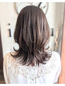 イル(iru) 柔らかく女性らしい印象に◎くすみベージュ