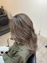 ブレンド 渋谷(BLend)&nbsp;秋冬のハイライトはミディアムヘアにも大人気！