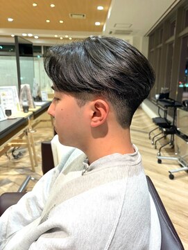 ファースト 仙台店(first) 骨格矯正センターパートで美シルエット