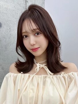 リアンバイアリュール(Lian by Allure) くびれミディアムレイヤーカット韓国巻き