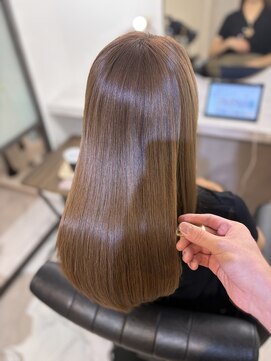 アールサロン アザブジュウバン(Rr SALON Azabu juban) ブリーチなしベージュ×Rr SALON HYDRO XE TR