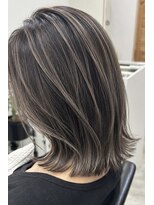 ルモ(LUMO)&nbsp;ナチュラルバレイヤージュ×グレージュ