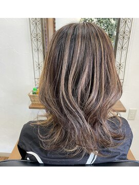 リズ オブ ヘアー(Lis of hair) コントラストハイライト☆ベージュ