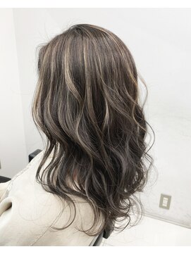 アライブ キチジョウジ(ALIVE Kichijoji) 【ALIVE吉祥寺】小顔セミウェットウェーブハイライトカラー