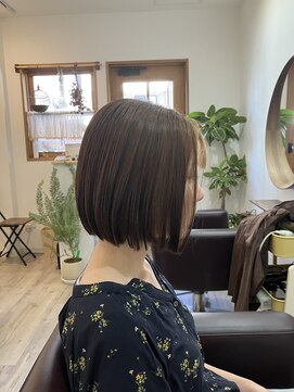 ワンダー(Wander) ワンレングスショート