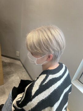 アヴァンス 京橋店(AVANCE) メンズのホワイトヘア