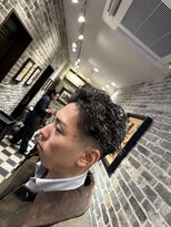 ミリオンバックス 御徒町店(Million Backs)&nbsp;スパイラルバック/スパイラル/フェード<理容室>[メンズ/眉毛]