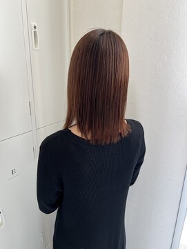 トレ(tre.) ioLu髪質改善ストレート×ミディアム【甲子園口/髪質改善】