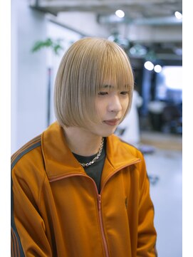 マール 矢場町(MARL) ホワイトグレージュ×メンズボブ