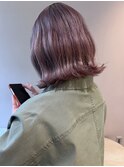ラベンダーピンクとボブカット
