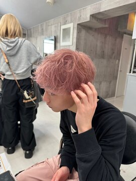 ワンズ リー 上大岡店(One's ly) ダークアッシュ/カルマパーマ/ベリーショート[上大岡]