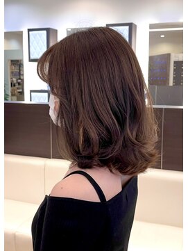 ヴィサージュ ギンザ VISAGE GINZA 柔らか質感のくびれミディアム