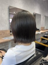 モク(mok) パツっと外ハネボブ