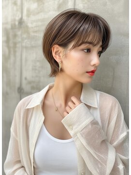 アース 栄店(HAIR&MAKE EARTH) earthショートレイヤーボブミルクティー丸みショートボブ