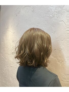 ミディアムボブ