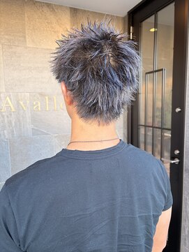 メゾン アヴァロ(Maison Avallo) ダークグレージュスパイキーショート