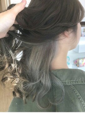 スタジオ ジョイ STUDIO Joy 下垂木店 スモーキートパーズ×インナーカラー　シルバーカラー