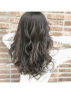 バーシャミ ヘアーアンドスパ(Baciami Hair&Spa) 大人カーキグレージュ【大人っぽく見せたい方】