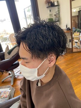 美容室 メザミー MESAMIES ツーブロックアップバングツイストスパイラルパーマ20代30代