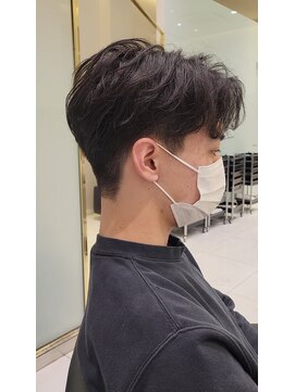 六本木美容室 白金店 センターパート/ハンサムショート/ツーブロック/黒髪/マッシュ