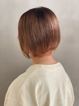 フェアリーテール 高坂店 透け感カラー×ショートボブ