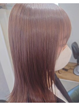 イズランドヘアー(Izland hair) 透明感カラー×セミロングストレート