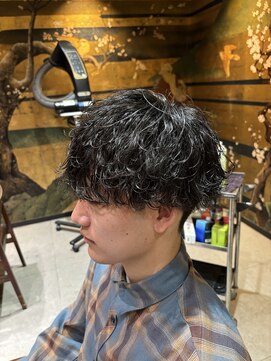 インアンドヤング(in&yang) 波巻きパーマ