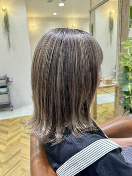 ジェービーヘア 稲毛(jb hair) ベージュカラー/ハイライト/白髪ぼかし/外ハネ