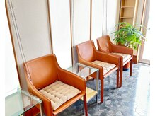 レジーア(Regia)の雰囲気（お待たせしませんが付き添いの方にはこちらでお待ちいただけます）