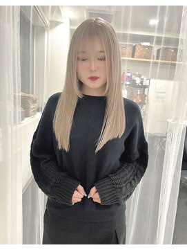 ナナ(NANA) ホワイト/ベージュ/ブリーチ/カラー