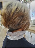 白髪を活かしたデザイン