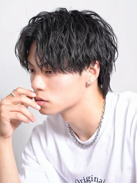 リップス 横浜(LIPPS) ツイスパ黒髪コンマバングセンターパートツーブロック