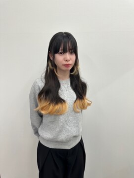 ユニックウメキタ(unique UMEKITA) 抜きっぱなしの個性的なエンズカラー20代