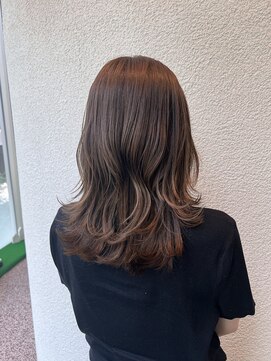 エルサフィロ ヨドヤバシ(el zafiro yodoyabashi) くびレイヤーエモージュカールセミディシアーカラー20代30代40代