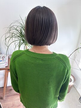 リアン ヘア ライム 豊橋(lien.hair rhyme) 大人のミニマムボブ/ダブルカラーの艶くすみブラウン 3040代に◎