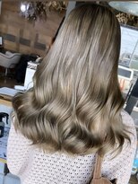 ヘアーデザイン ディードット ウル(D. ulu) 【渡辺秀斗】ペールベージュ