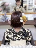 シロボシ(Shiroboshi)&nbsp;ショートヘアアレンジ（金箔×フラワー）