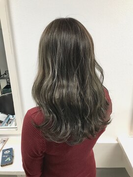 ジゼル(GiseL) ハイライトグレーマットアッシュ