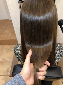 アコンプリッシュ 代官山 恵比寿(accomplish) プラチナミネコラ