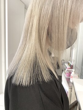 アライブ ハラジュク(ALIVE harajuku) ホワイトカラー