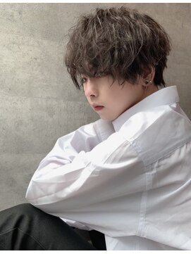 シン(syn) 前髪長めマッシュ ツイストスパイラル