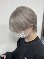ヘアーデザインサロン スワッグ(Hair design salon SWAG) white beige