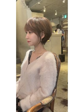 髪質改善と縮毛矯正の専門店 サンティエ(scintiller) 大人綺麗な小顔襟足スッキリショートボブ 30代40代50代