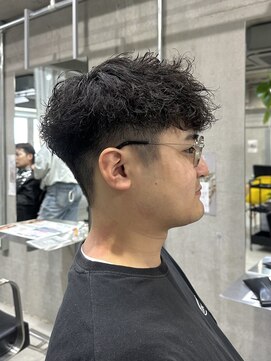 ラック(LUCK) ダークアッシュ/アッシュブラック/カルマパーマ/ベリーショート